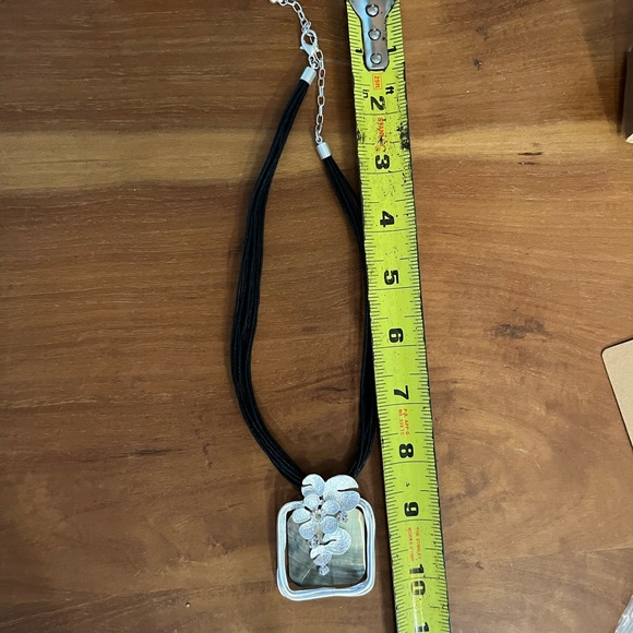 New Floral Choker Silver Pendant on Black Cord - Picture 7 of 7